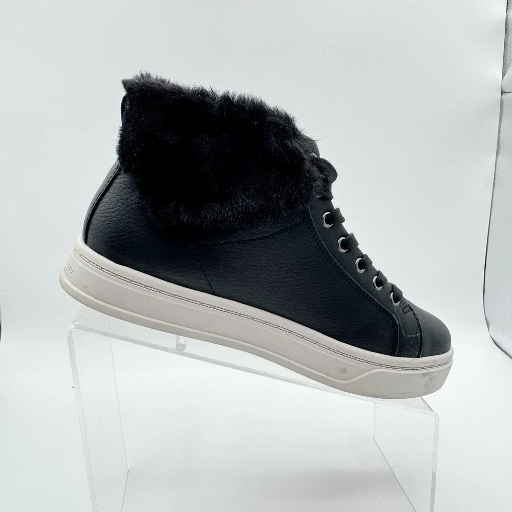 Koolaburra by UGG Women's Sundell Fuzz Chukka Size 7 Black
